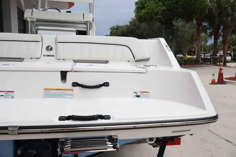 Slide: The Image of Yamaha 190 FSH Sport 2025 - 32