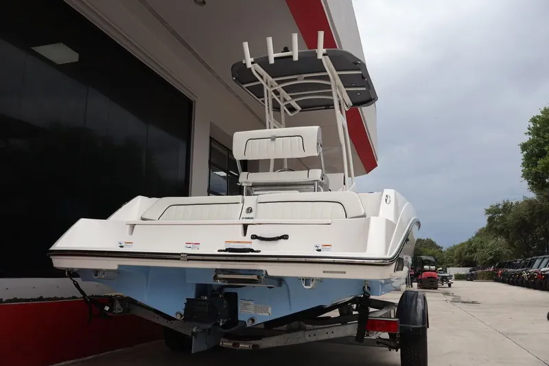 Slide: The Image of Yamaha 190 FSH Sport 2025 - 34