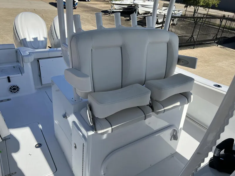 Slide: The Image of Sea Hunt Gamefish 30 Coffin Box 2025 - 13