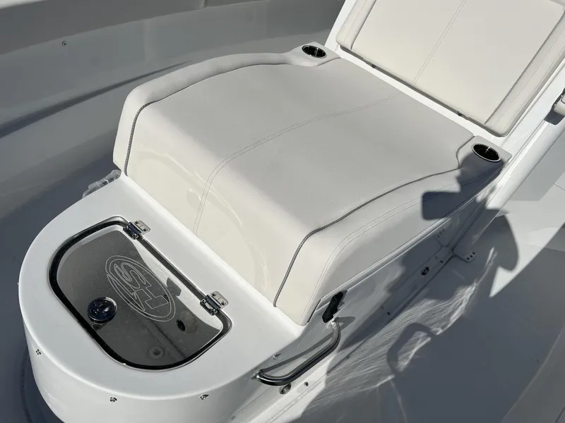 Slide: The Image of Sea Hunt Gamefish 30 Coffin Box 2025 - 9