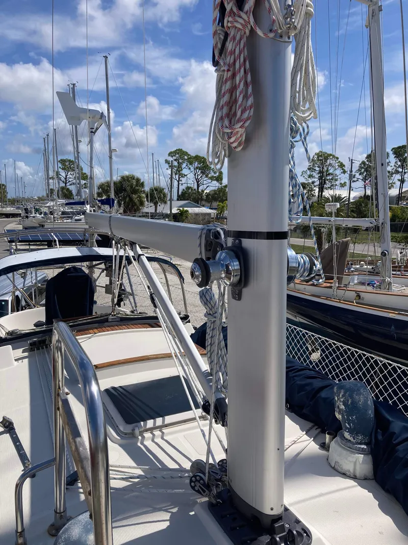 Slide: The Image of 1994 Pacific Seacraft 37 Scheel Keel sailboat deck with mast and rigging. - 3