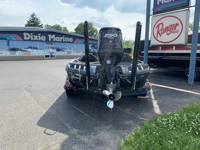 Slide: The Image of Ranger Z520 Comanche 2016 - 6