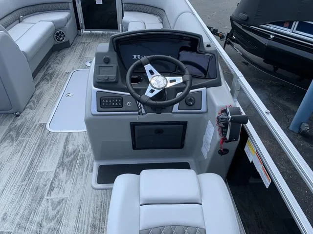 Slide: The Image of Ranger 243C 2025 - 4