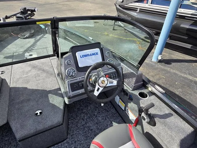 Slide: The Image of Ranger vs1782 2025 - 8