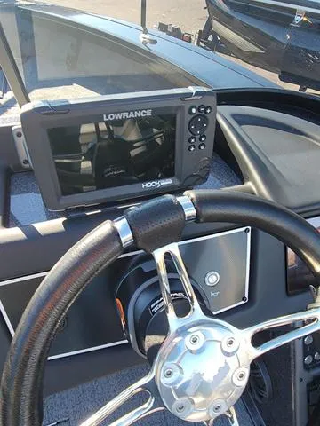 Slide: The Image of 2024 Ranger VX1888L boat dashboard with Lowrance Hook2 fish finder. - 5