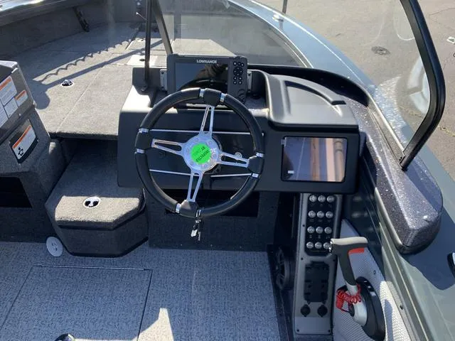 Slide: The Image of Ranger VX1988 2024 - 6