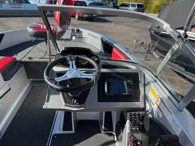 Slide: The Image of Ranger 1850MS 2025 - 3