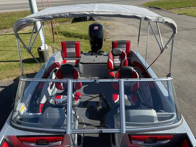 Slide: The Image of Ranger 1850MS 2025 - 6