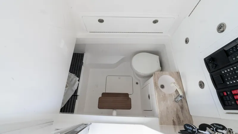 Slide: The Image of Valhalla Boatworks V-37 2025 - 50