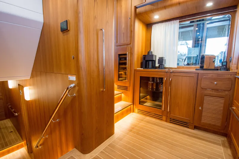 Slide: The Image of Fleming 85 – Open Flybridge 2024 - 15