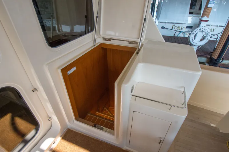 Slide: The Image of Fleming 85 – Open Flybridge 2024 - 101