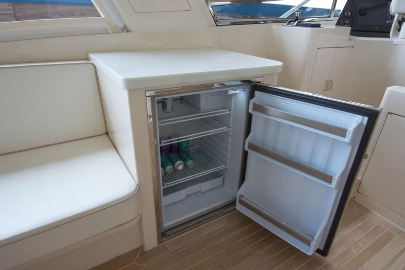 Slide: The Image of Fleming 85 – Open Flybridge 2024 - 66