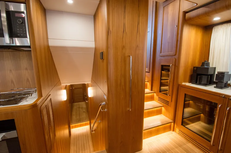 Slide: The Image of Fleming 85 – Open Flybridge 2024 - 16