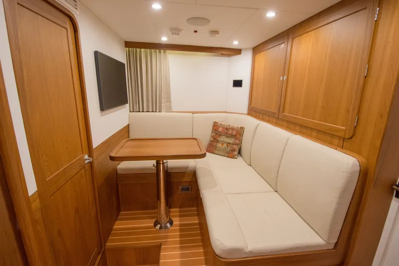 Slide: The Image of Fleming 85 – Open Flybridge 2024 - 105
