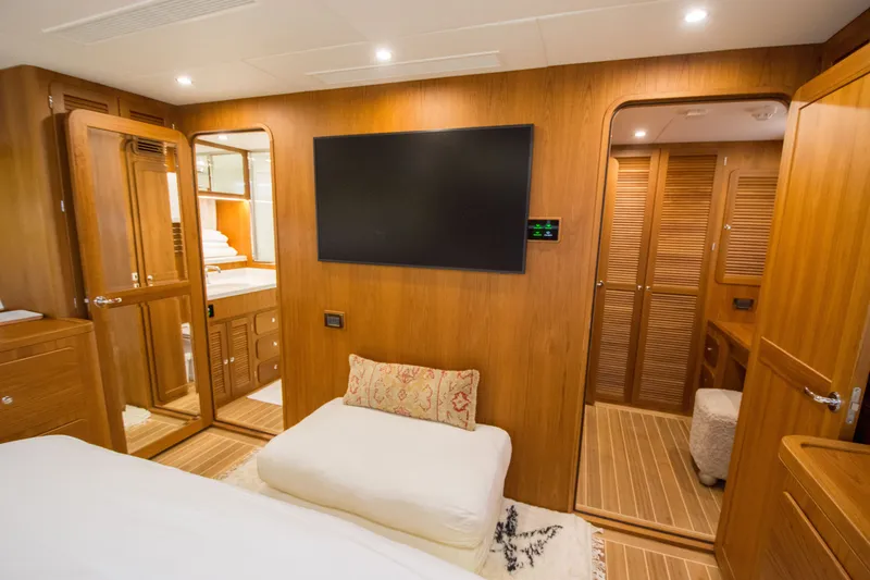 Slide: The Image of Fleming 85 – Open Flybridge 2024 - 33