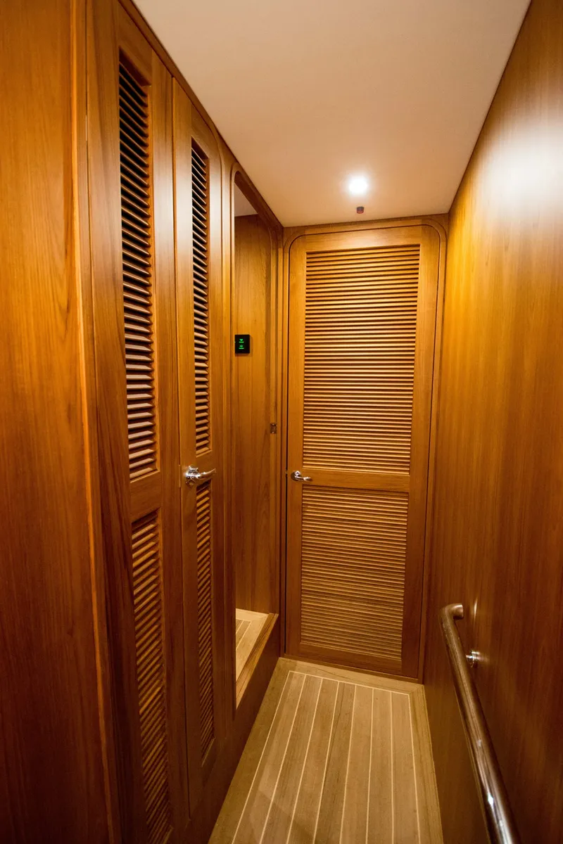 Slide: The Image of Fleming 85 – Open Flybridge 2024 - 27