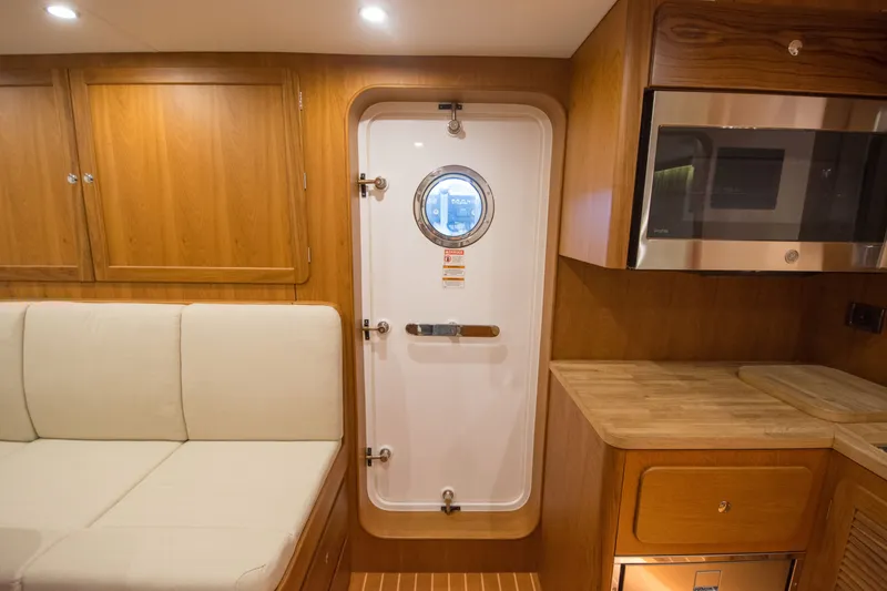 Slide: The Image of Fleming 85 – Open Flybridge 2024 - 113