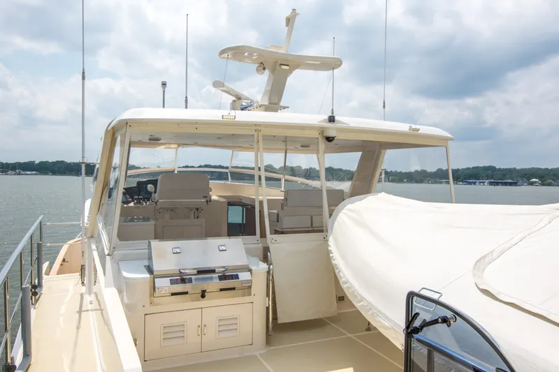 Slide: The Image of Fleming 85 – Open Flybridge 2024 - 70