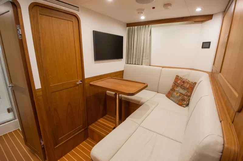 Slide: The Image of Fleming 85 – Open Flybridge 2024 - 112