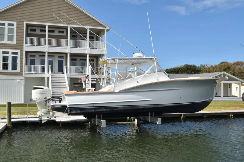 The Image of Outer Banks 34 Express 2006 - 0