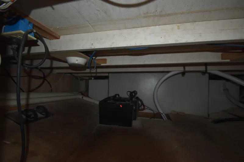 Slide: The Image of Outer Banks 34 Express 2006 - 13