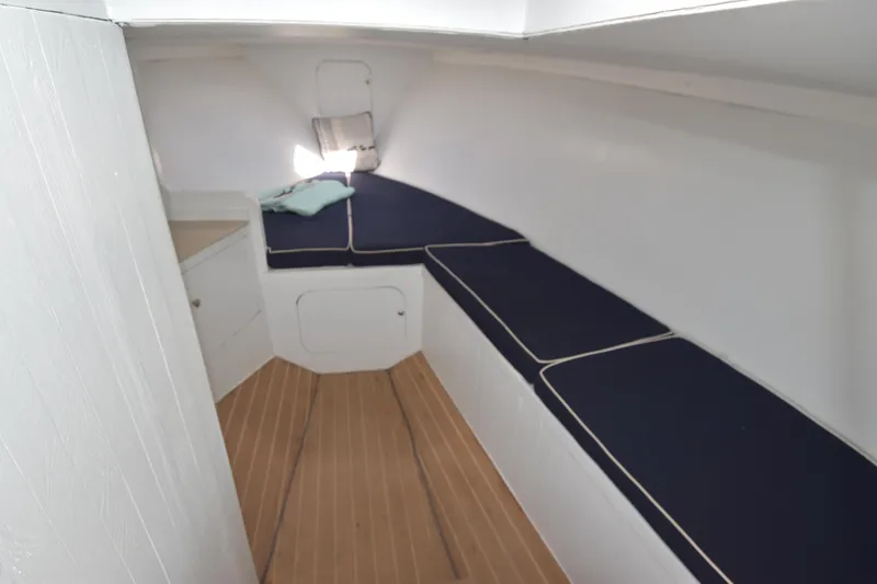 Slide: The Image of Outer Banks 34 Express 2006 - 9