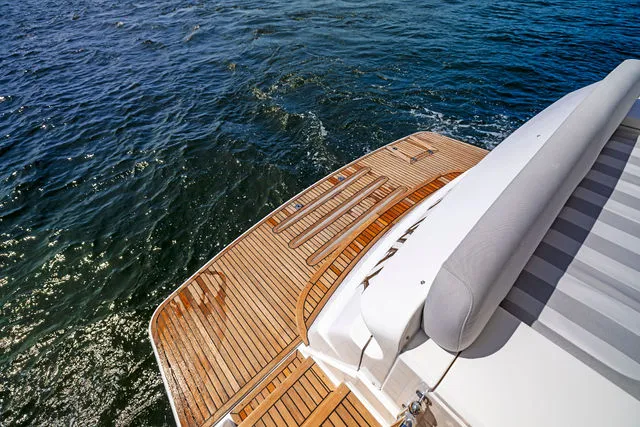 Slide: The Image of Riviera 6000 Sport Yacht 2017 - 105