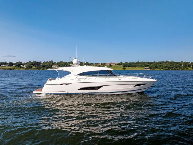 Slide: The Image of Riviera 6000 Sport Yacht 2017 - 112