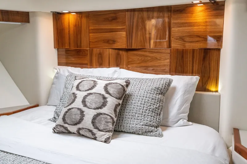 Slide: The Image of Riviera 6000 Sport Yacht 2017 - 52