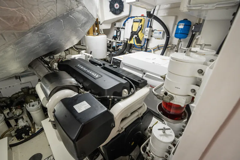 Slide: The Image of Riviera 6000 Sport Yacht 2017 - 79