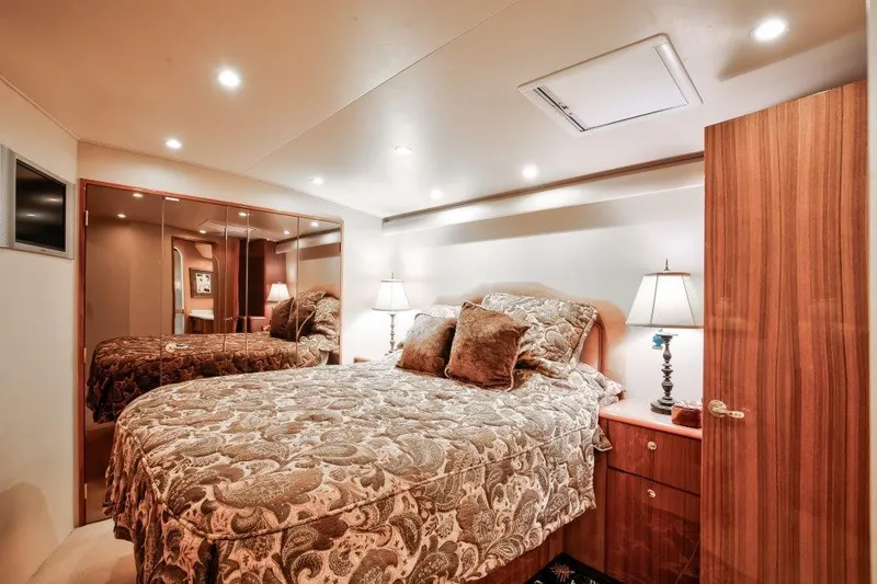 Slide: The Image of Viking 56 Convertible 2005 - 9