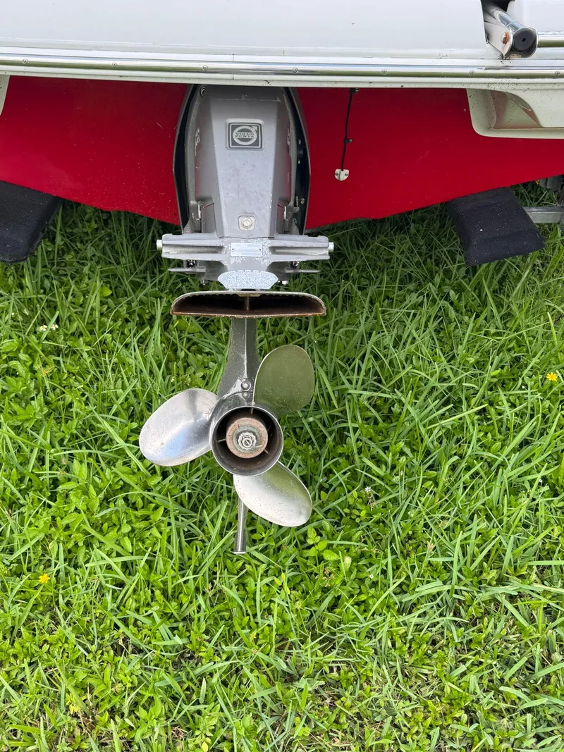 Slide: The Image of Crownline 195SS 2010 boat propeller on grass background. - 13