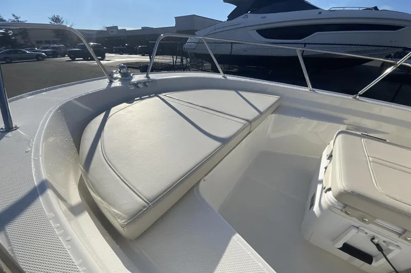 Slide: The Image of Boston Whaler 150 Montauk 2021 - 2