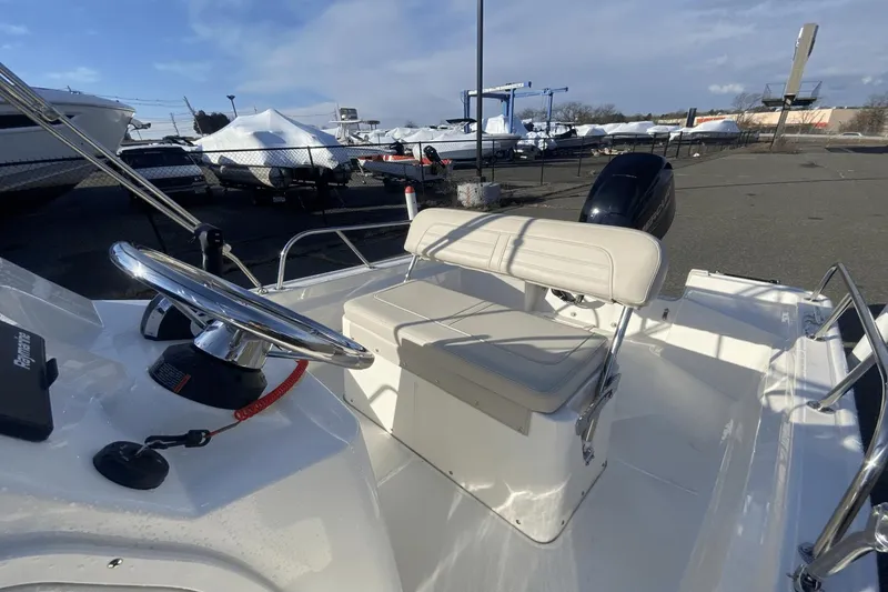 Slide: The Image of Boston Whaler 150 Montauk 2021 - 5