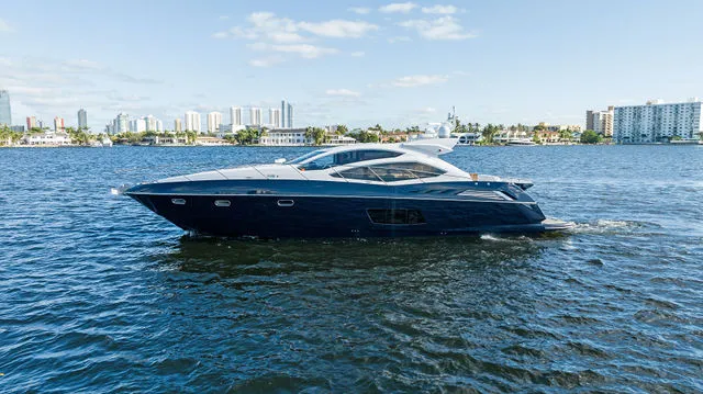 Slide: The Image of Sunseeker Predator 64 2010 - 30
