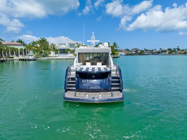 Slide: The Image of Sunseeker Predator 64 2010 - 46