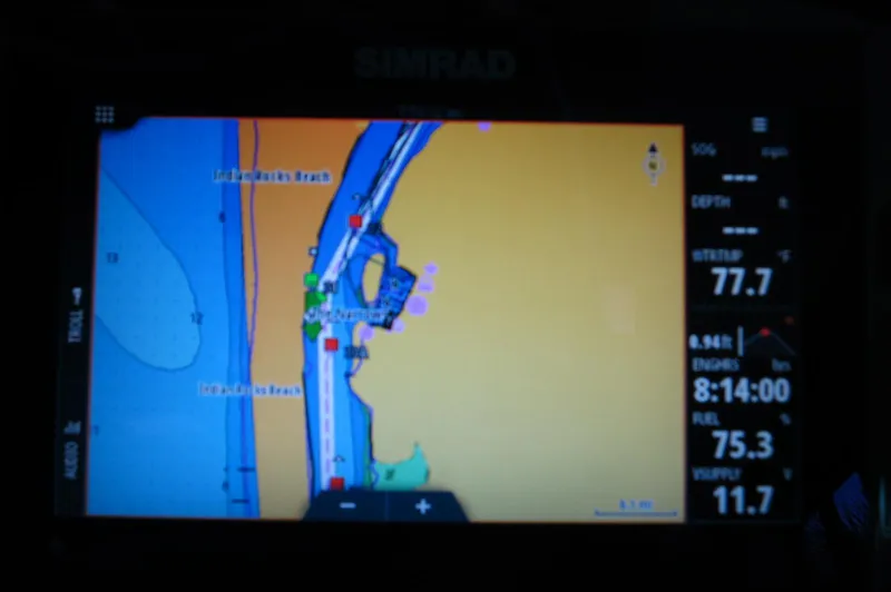 Slide: The Image of Simrad navigation display on 2024 Chaparral 23 SSi OB boat. - 36