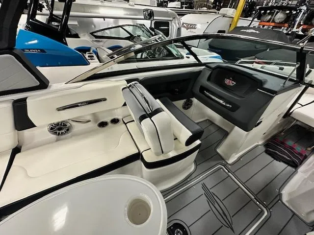 Slide: The Image of Chaparral 247 SSX 2022 - 10