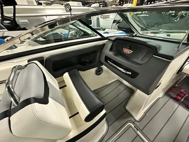 Slide: The Image of Chaparral 247 SSX 2022 - 17