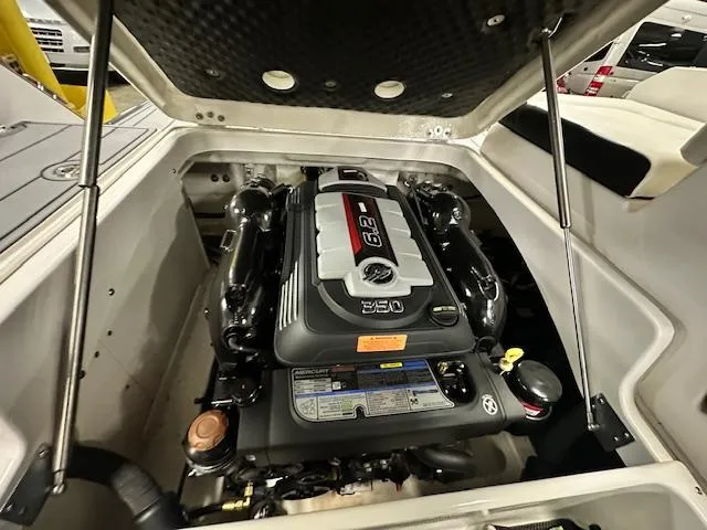 Slide: The Image of Chaparral 247 SSX 2022 - 18