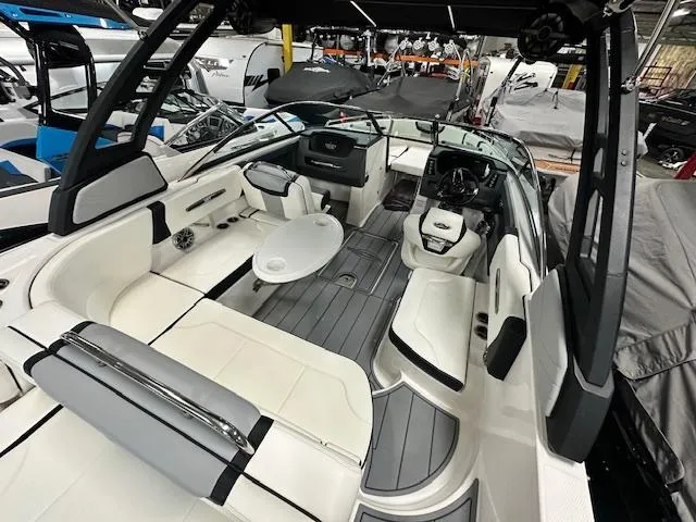 Slide: The Image of Chaparral 247 SSX 2022 - 8