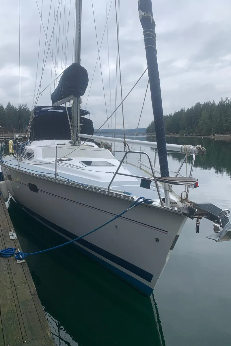 Slide: The Image of Sailboat "Lion's Den" cruising near a bridge, Hunter Passage 42, 1998 model. - 4