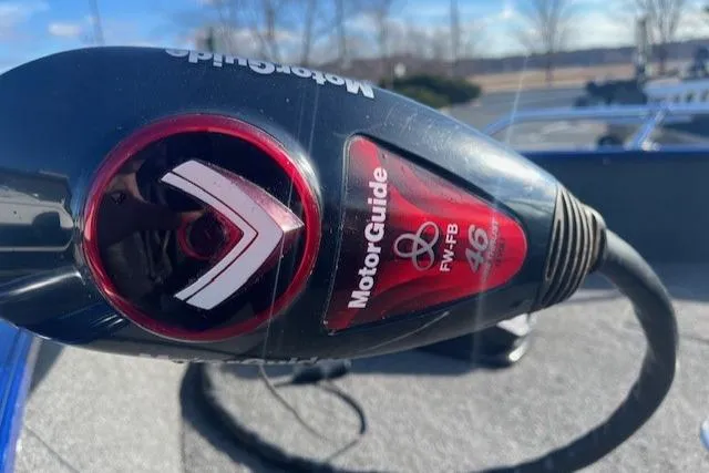 Slide: The Image of MotorGuide trolling motor on 2014 Lowe Fishing Machine FM165WT boat. - 7