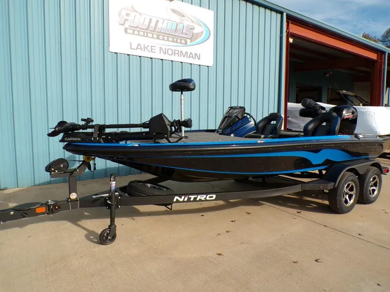 Slide: The Image of 2025 Nitro Z18 Pro fishing boat on trailer at Lake Norman dealership. - 29