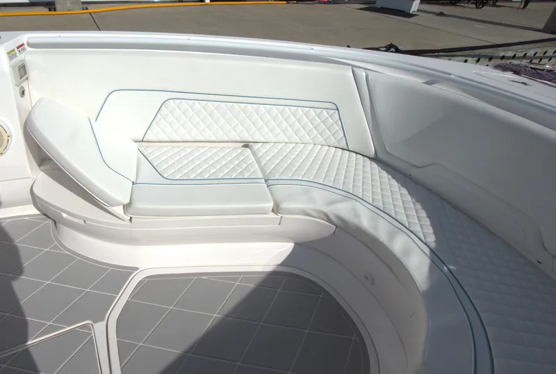 Slide: The Image of Intrepid 40' 2021 - 12