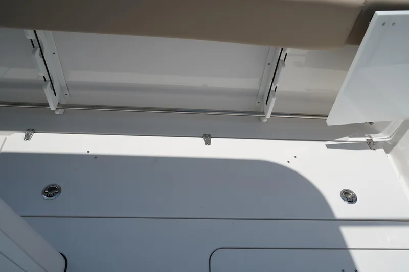 Slide: The Image of Edgewater 340CC 2025 - 53