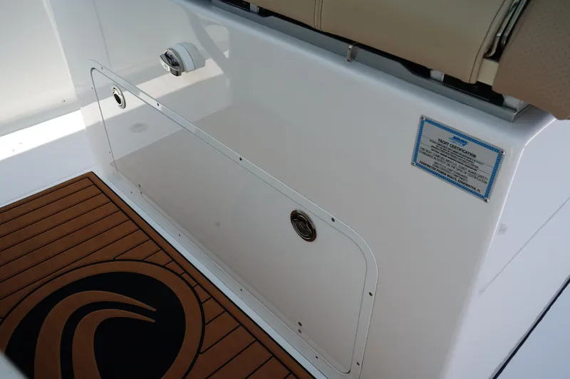 Slide: The Image of Edgewater 340CC 2025 - 58