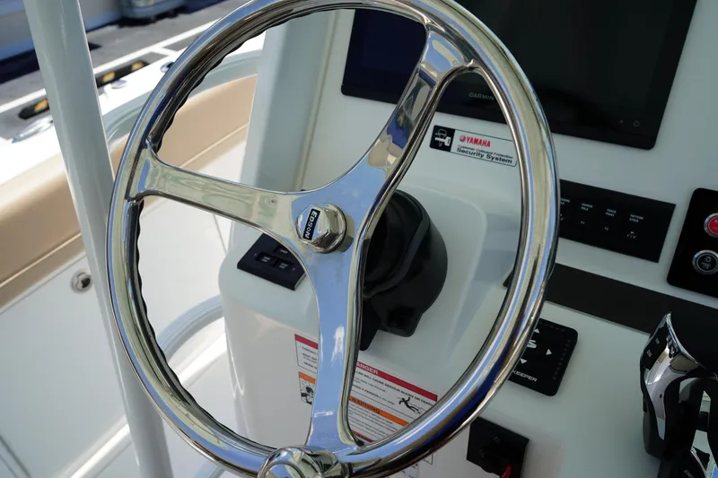 Slide: The Image of Edgewater 340CC 2025 - 66