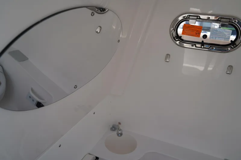 Slide: The Image of Edgewater 340CC 2025 - 70