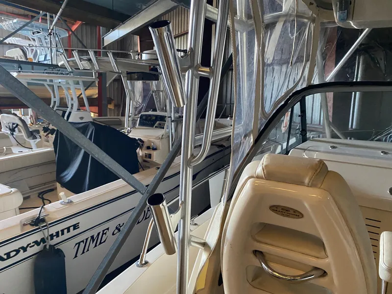 Slide: The Image of Grady-White Gulfstream 232 2019 - 22